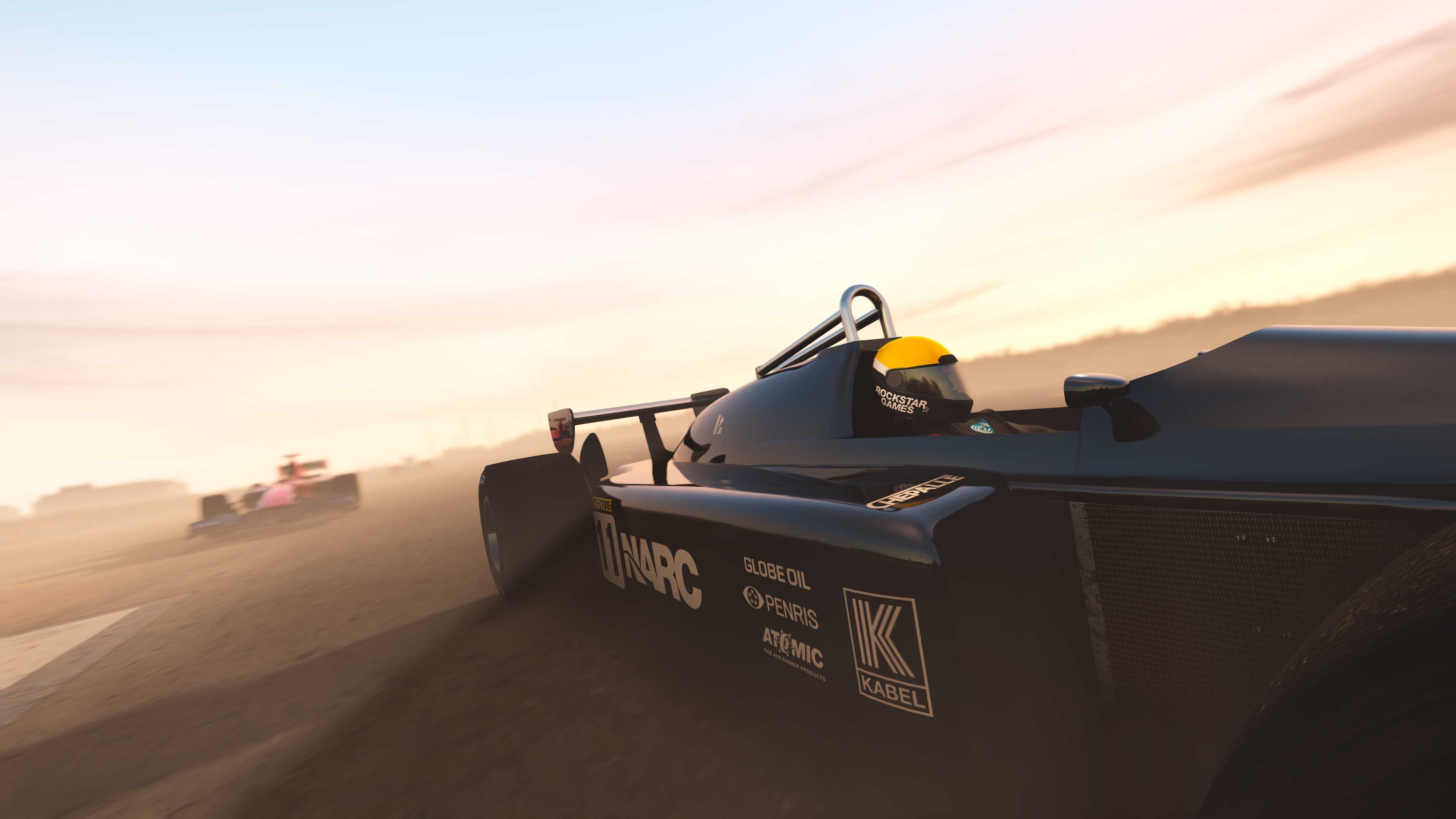 Screenshot of a GTA Online character wearing the Rockstar Helmet.
